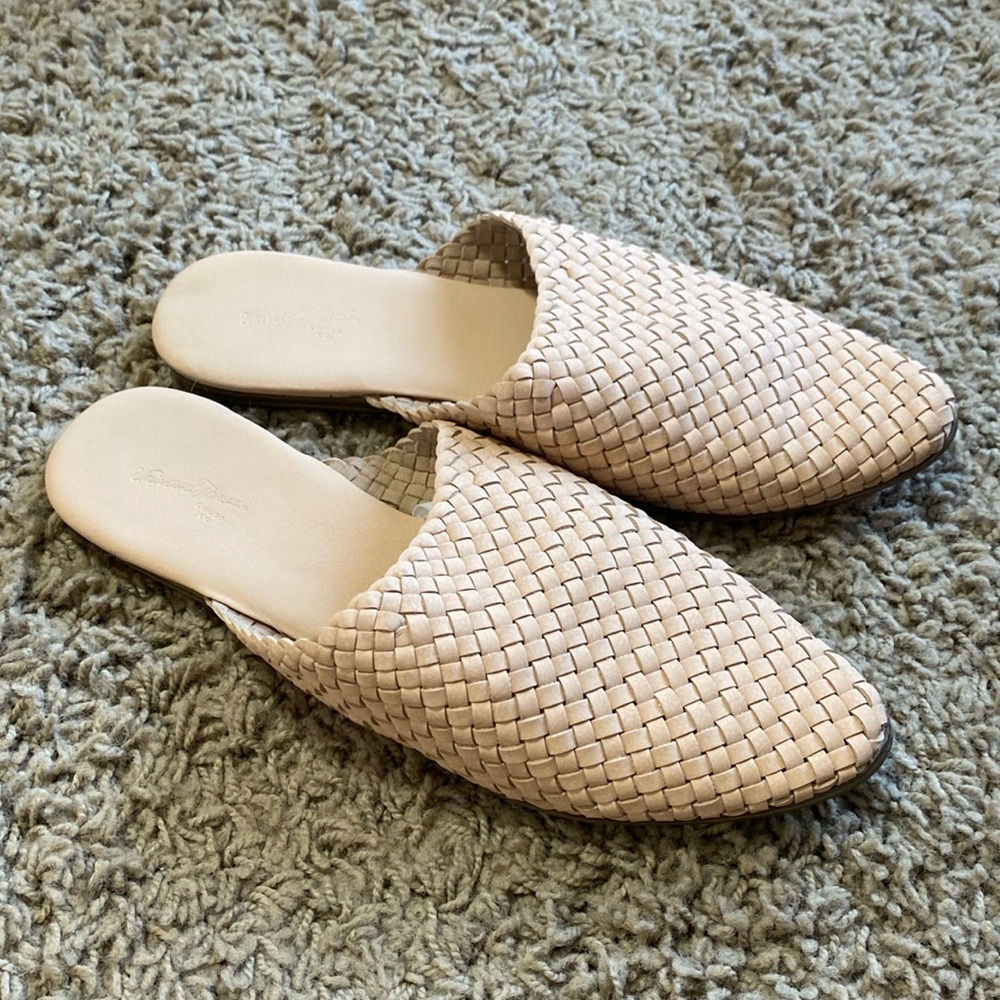 Nude work flats